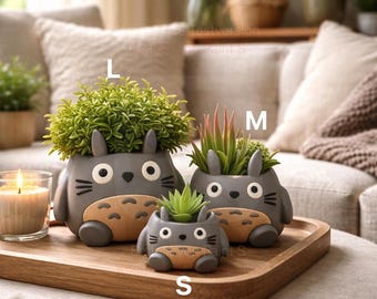 トトロの小型多肉植物用プランター、スタジオジブリ風デザイン
