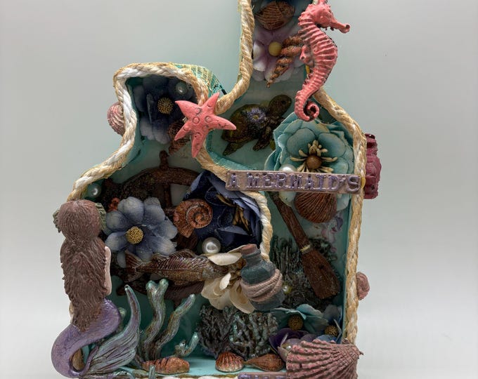 3D Scene in Bottle Shape: Ocean Life Seaside Mermaid Seashells
