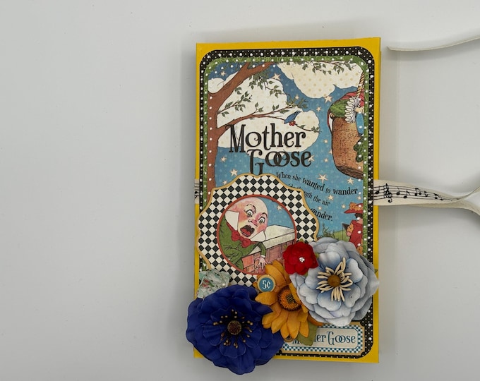 Photo Album/Junk Journal: Mother Goose Bedtime Stories Red Yellow Blue Green