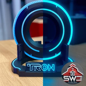 Tron Identity Disc with Display Stand – Glowing Sci-Fi Collector Piece