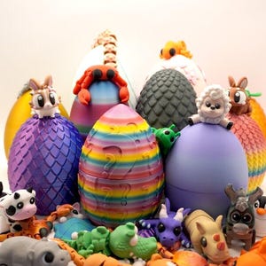 Mystery Egg with 5 Articulated Animals – Surprise Collectible Creatures, 3D-Printed Fidget Companion