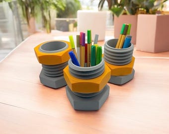 Bolt & Nut Pencil Holder – Industrial Style Desk Organizer – 3D Printed Office Decor