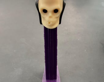 Collectible Halloween Dr Skull Pez Container