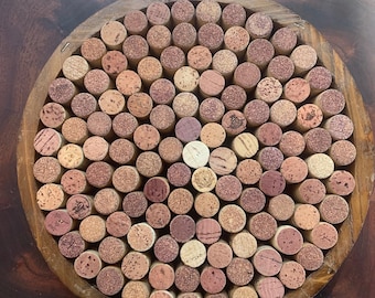 Handgemaakte onderzetter van wijnkurk – dienblad van gerecycled hout, decoratie voor een landelijke keuken, tafeldecoratie, rond, cadeau voor een housewarming
