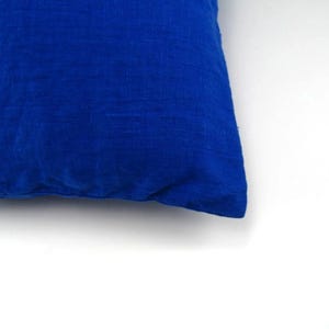 Royal blue linen pillow cover, heavyweight edge envelope closure pillowcase for rustic living, country wedding, farmhouse, cottage home gift