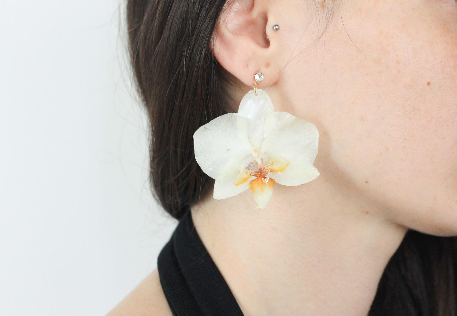Real Orchid Resin Earrings for Bride • Handmade Flower Jewelry • White Resin Floral Dangle • Botanical Wedding Earrings • Gift for Her