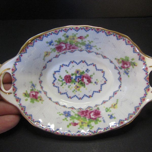 Plato ovalado para baratijas Royal Albert Petit Point