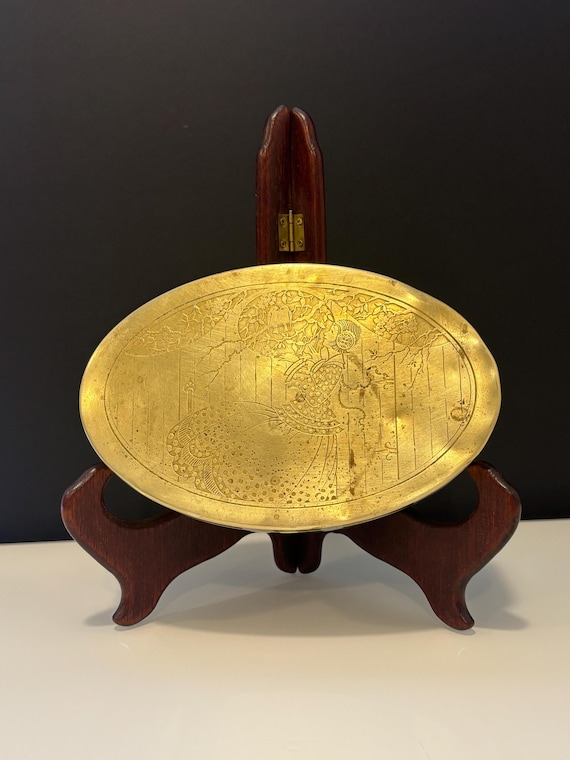 Vintage Oval Brass Art Deco Nouveau Jewelry Tin