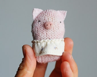 mini plushie,pig plush, easter stuffed animal,miniature plush, cute tiny plush, eco toys, simple toys, reclaimed wool plush,2 inches plushie