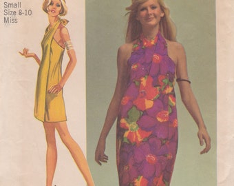 Simplicity 9415 / Vintage 1970s Sewing Pattern / Wrap Dress / Size Small