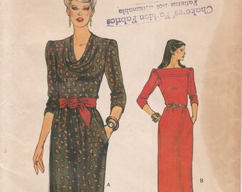 Very Easy Vogue 7495 Vintage Sewing Pattern Dress Size 10  Unused