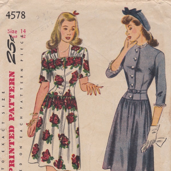 Simplicity 4578  Vintage 1940s Sewing Pattern  Dress  Size 14 Bust 32