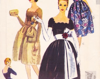 Patron Couture McCall M4868 - Robe Halter Ligne A Rétro, Tailles 8-14, Patron Découpé