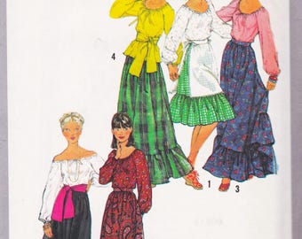 Simplicity 8244, Vintage 1970s Sewing Pattern, Skirt, Apron & Blouse, Size 10 Unused