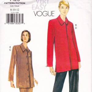 以下が含まれることがあります： Very Easy Vogueの縫製パターンで、茶色と赤色のジャケットのイラストが描かれています。パターンにはサイズ8-10-12が含まれています。パターン番号は7123/080です。画像にはバーコードも含まれています。