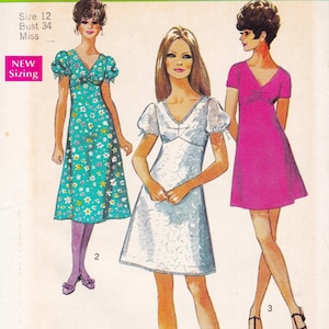 Simplicity 8732  Vintage Sewing Pattern  Empire Waist Dress  Size 12 Bust 34  Unused