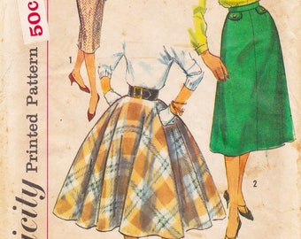 Simplicity 2654 Vintage 1950s Sewing Pattern Skirt Waist 26 Unused