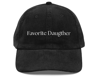 Cappello in velluto a coste "Favorite Daughter" / Tipografia minimalista ricamata