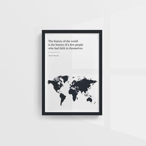 Affiche minimaliste de carte du monde en noir et blanc, parfaite pour la décoration de la maison et du bureau, téléchargement numérique avec une citation inspirante de Swami Vivekananda