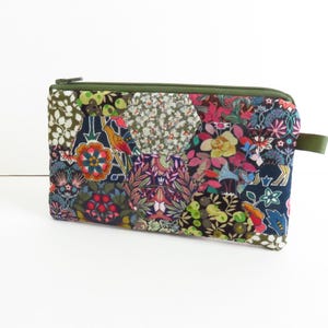 Borsa con cerniera in tessuto patchwork esagonale Palm Liberty Lawn Epp