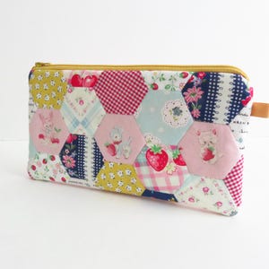 Matita Epp Hexie Patchwork Kokka Trefle e altri tessuti con stampa mista, custodia con cerniera