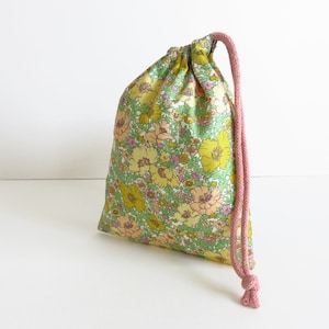 Pequeño Liberty Lawn 'Meadow Song' Mochila saco