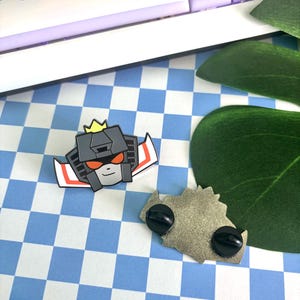 Transformers Starscream Hard Enamel Pin image 2