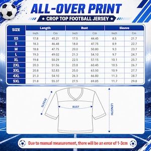 Puede incluir: Una tabla de tallas para una camiseta de f&uacute;tbol corta con estampado integral. La tabla muestra las medidas de largo, busto y manga en pulgadas y cent&iacute;metros para las tallas XS a 5XL. Un diagrama ilustra d&oacute;nde se toman las medidas.