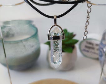 Collar con colgante de cristal de cuarzo hexagonal: joyería de piedras preciosas hecha a mano
