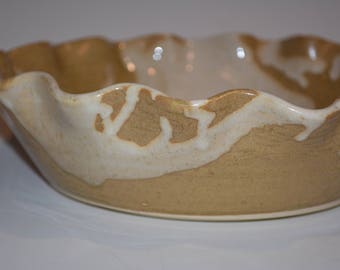 Ceramic Pie Plate, Pottery Pie Dish, Ceramics and Pottery, Pottery Handmade, White and Gold