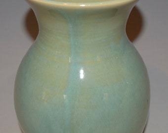 Ceramic Vase, Green Pottery Vase, Home and Living, Flower Vases, Celadon, Art Vase, Pottery Handmade