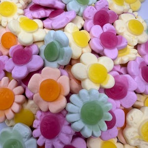 Swedish Fruit Flavored Gummi Flowers: Marshmallow Candy Treats