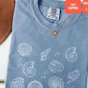 Sea Shells 90s Vintage Style Tshirt, Retro Y2k Ocean Shell Shirt, Sea Lovers Shirt, Summer Ocean Shirts, Cute Sea Animal Tee, Comfort Colors