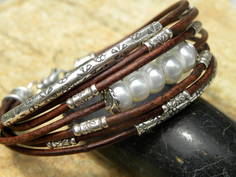 Saltwater Pearls,Leather and Sterling Silver Bracelet image 3
