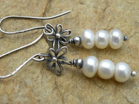 Modern Sterling Silver Saltwater Pearls and Flowers Earrings | Etsy