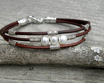 Saltwater Akoya Pearls,Leather and Sterling Silver Bracelet