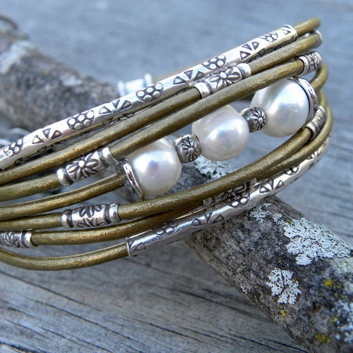 Saltwater Pearlsleather and Sterling Silver Bracelet Etsy