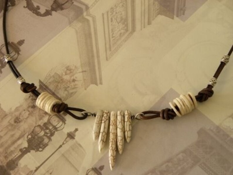 Unisex Leather, White Turquoise and Old African Beads Necklace 画像 5