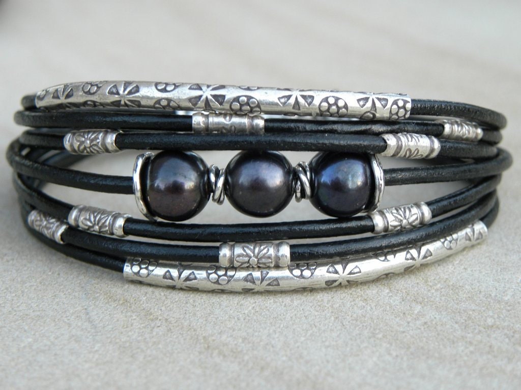 Black Pearls Sterling Silver and Black Leather Cuff Bracelet Etsy Canada
