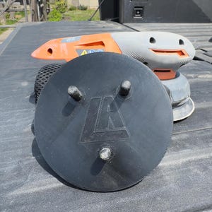 Sanding disc dispenser - 5&quot; orbital sander pad holder