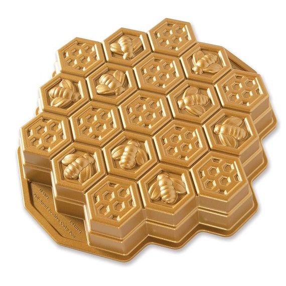 Beehive Honeycomb Cake Pull Apart Baking Pan by Nordic Ware\u00ae 85477