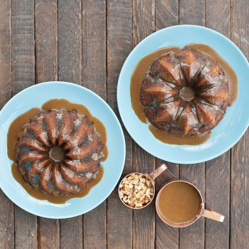 84024 Nordic Ware® Duet Kugelhopf Bundt Cake Pan Etsy