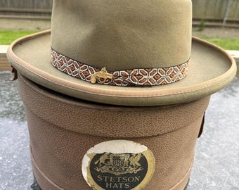 eddie bauer hiking hat