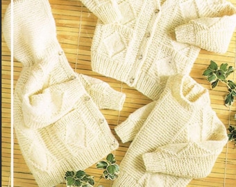 Padrão de tricô vintage Aran para bebê, jaqueta grossa com capuz (download em PDF)