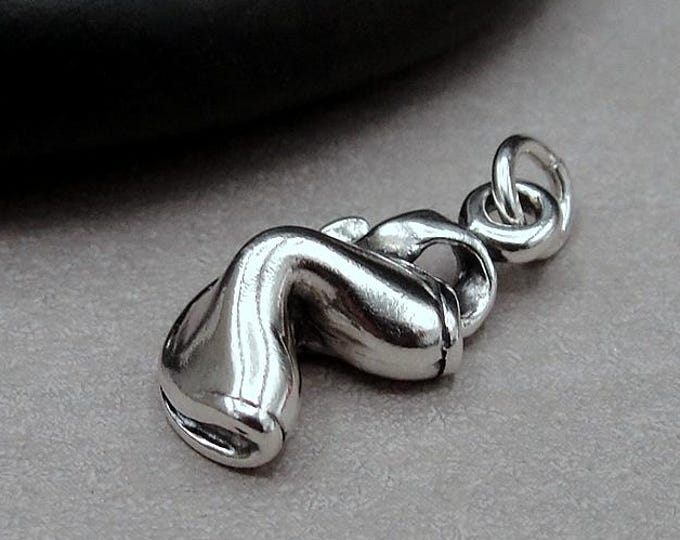 925 Sterling Silver Fortune Cookie Charm, 3D Chinese Fortune Cookie Pendant, Chinese Food Charm, Fortune Teller Charm, Good Luck Charm