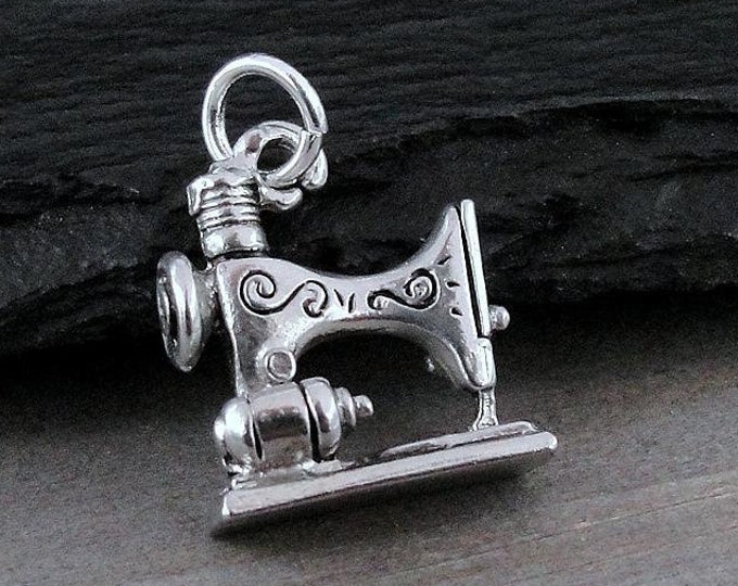 Silver Sewing Machine Charm, 3D Sewing Machine Pendant, Sewing Charm, Seamstress Charm, Sewing Seamstress Gift, Sewing Themed Charm