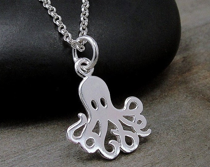 Octopus Necklace, 925 Sterling Silver Octopus Charm on a Silver Cable Chain, 925 Squid Charm, Sealife Charm Necklace, Cute Octopus Gift