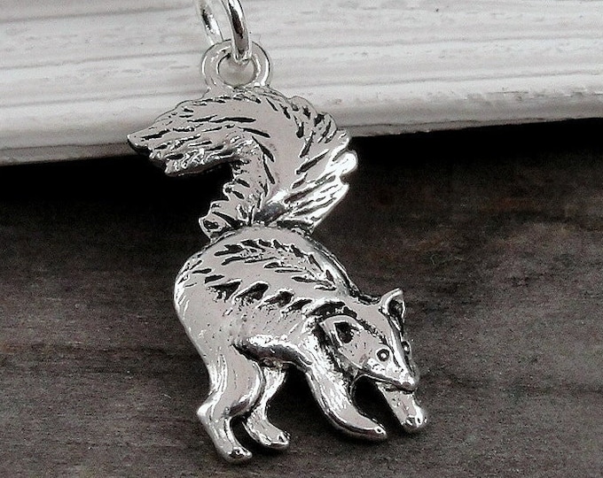 Silver Skunk Charm, Realistic Skunk Necklace Charm, Wildlife Charm, Weasel Charm, Critter Charm, Animal Charm, Pet Skunk Charm, Skunk Gift