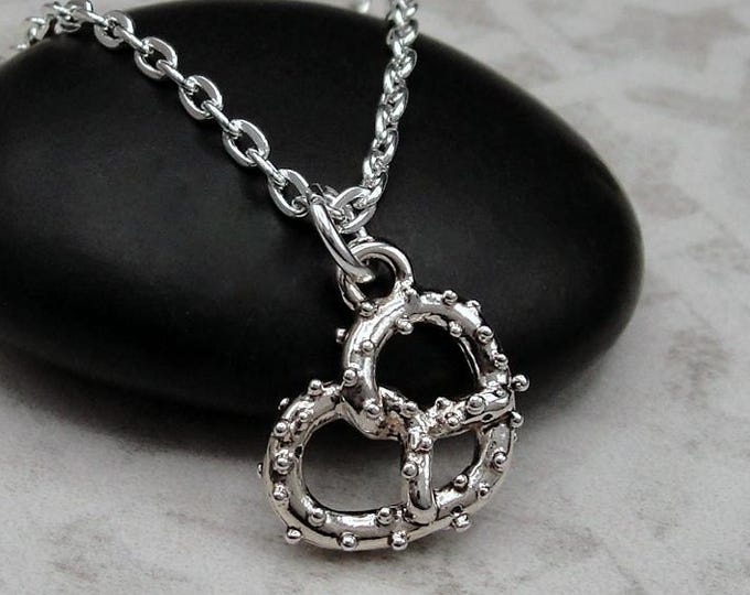 Pretzel Necklace, Silver Pretzel Charm Necklace, Soft Pretzel Charm, Pretzel Twist Charm, 3D Pretzel Pendant, Pretzel Gift, Pretzel Jewelry