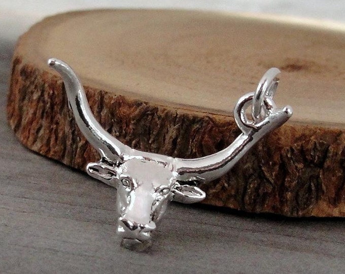 Texs Longhorn Charm, Silver 3D Longhorn Bull Charm for Necklace or Bracelet, 3D Cattle Charm, 3D Steer Charm, Longhorn Pendant, Bull Pendant